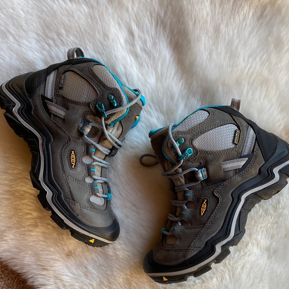 Keen Gray and Teal Outdoor Boots - Picture 2 of 6